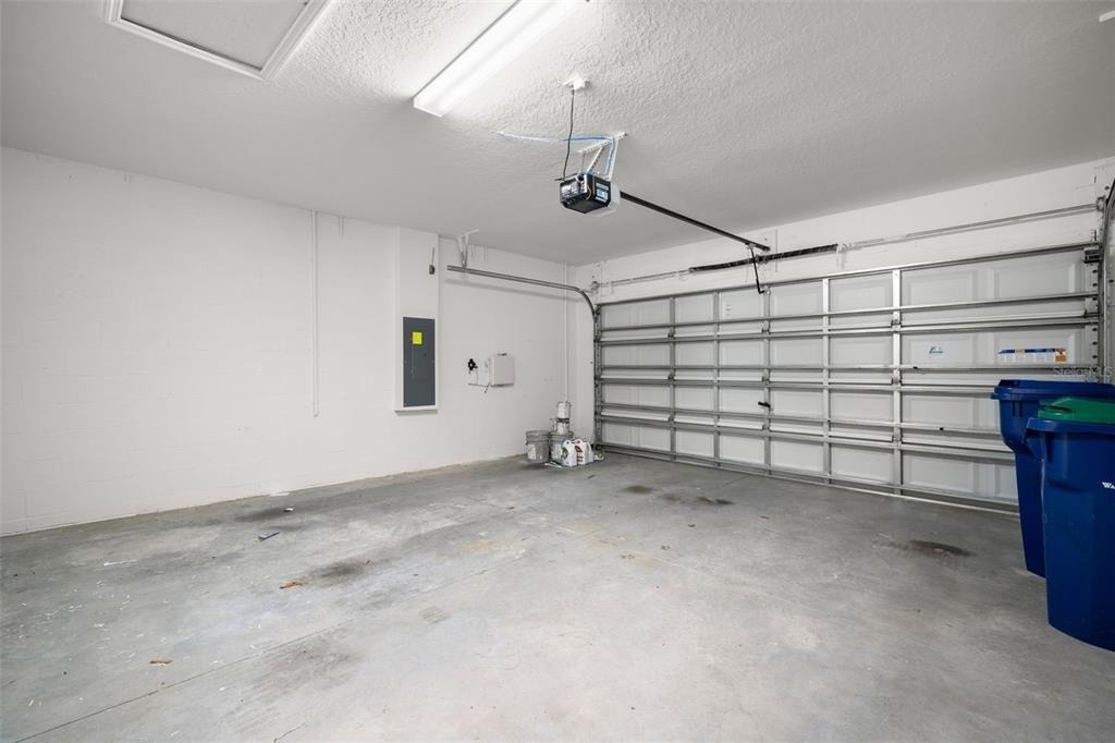2562 Leonia Lane - Photo 10
