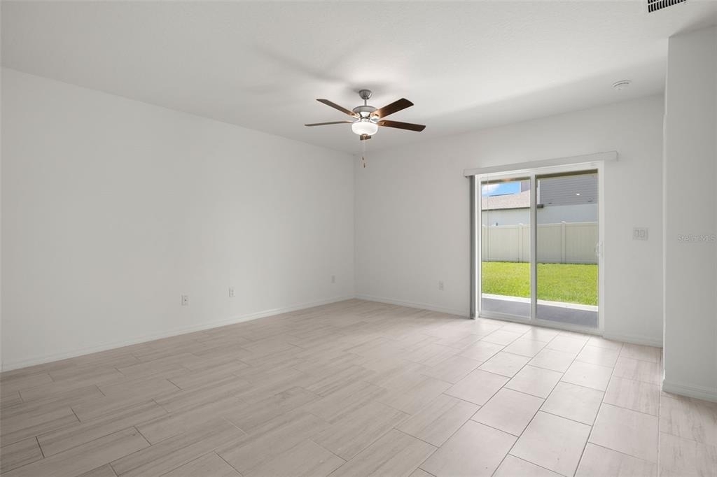 2562 Leonia Lane - Photo 7