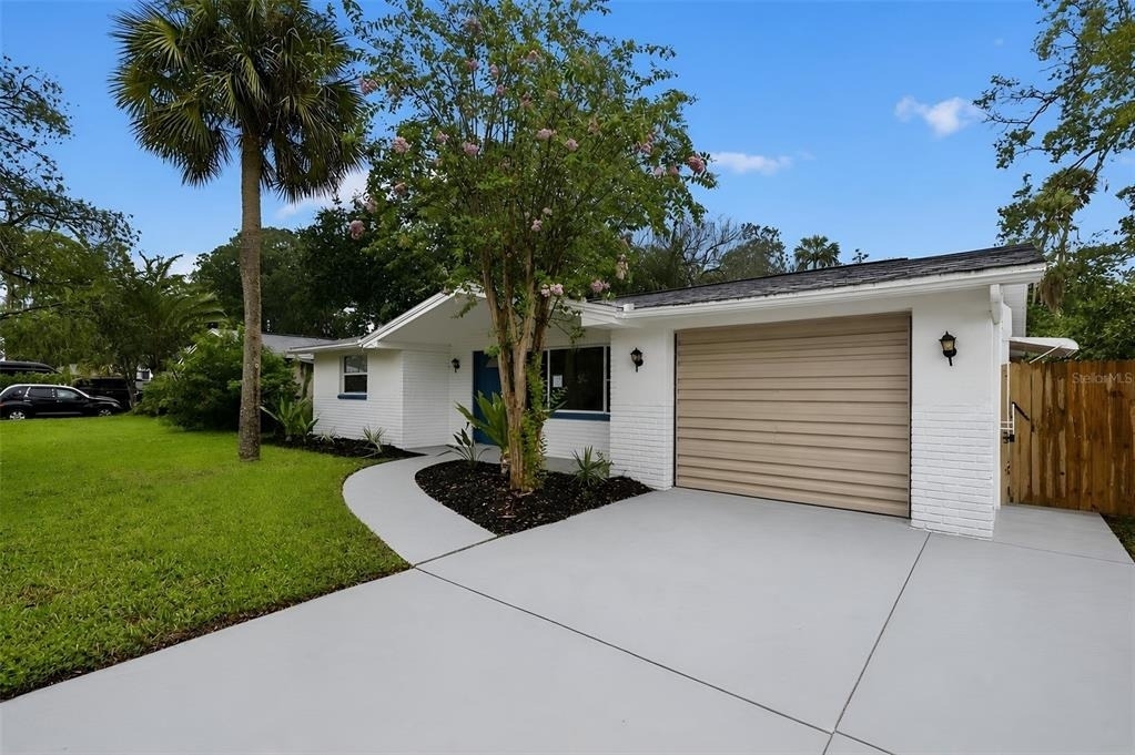 5644 Berlin Drive - Photo 1