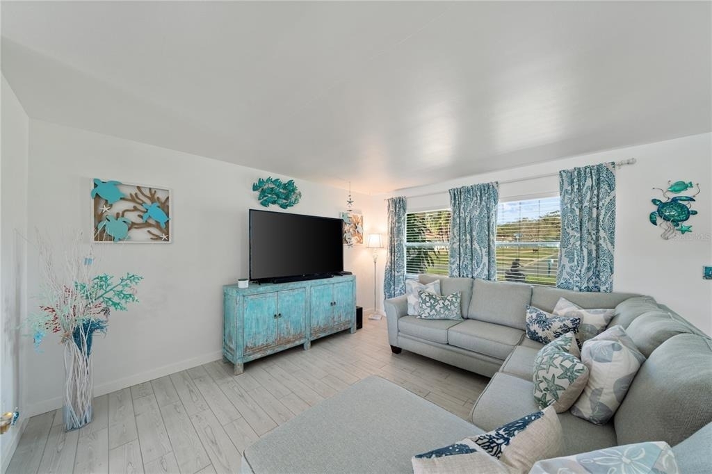 632 Shore Drive - Photo 11
