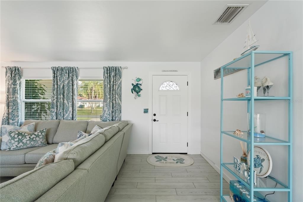 632 Shore Drive - Photo 7