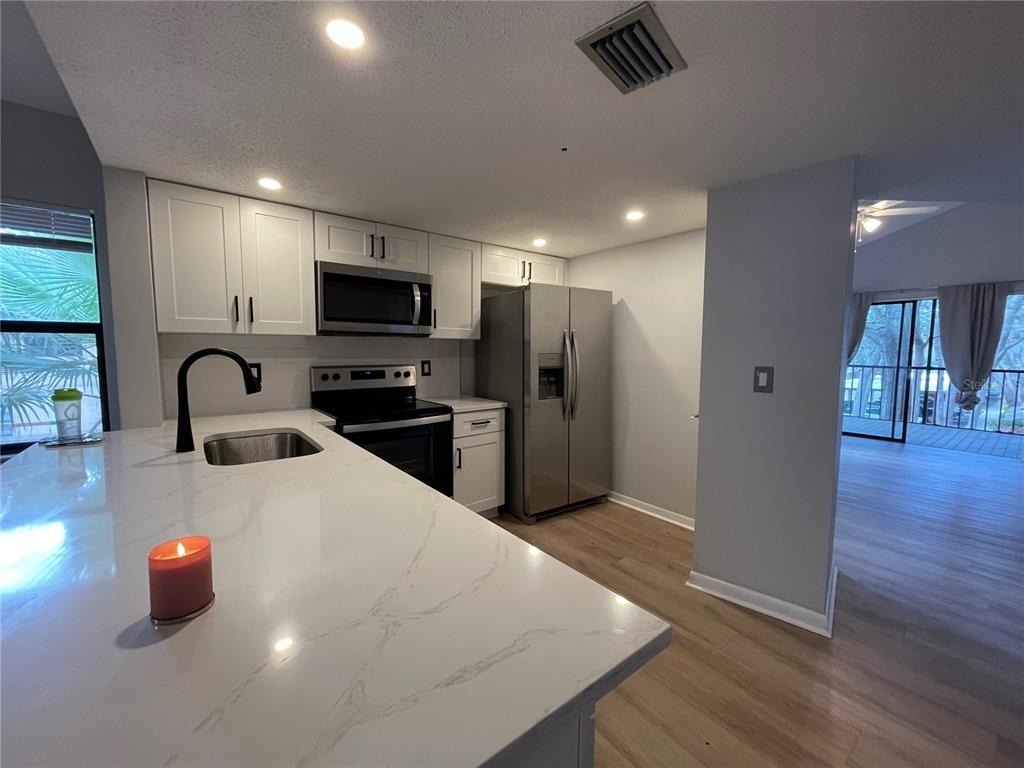 300 S Florida Avenue - Photo 3