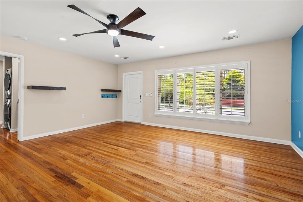 404 S West Shore Boulevard - Photo 3