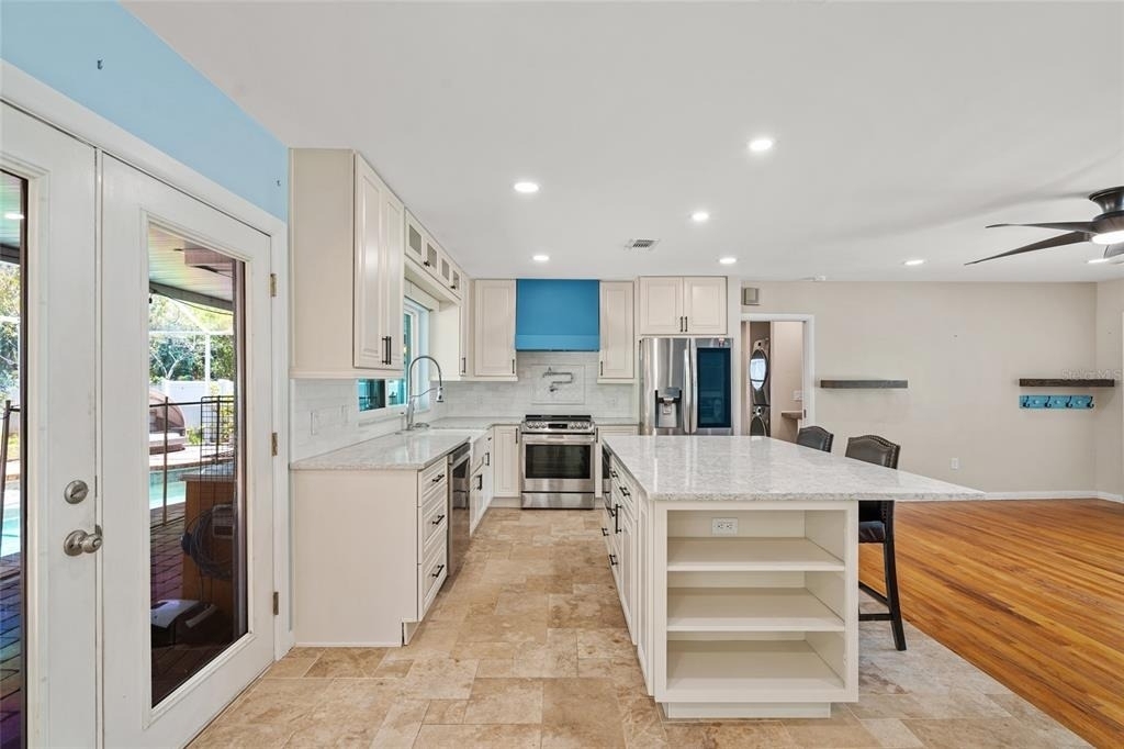 404 S West Shore Boulevard - Photo 4