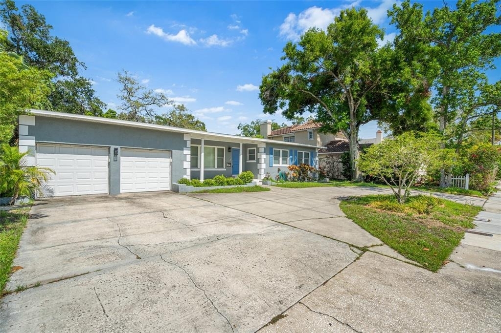 404 S West Shore Boulevard - Photo 0
