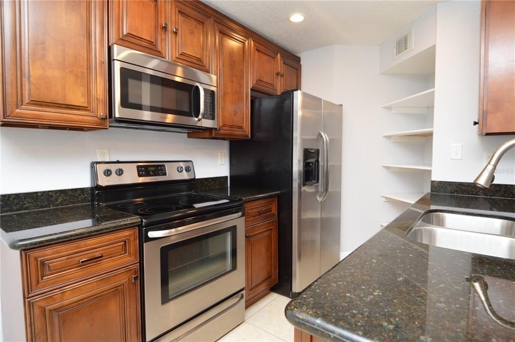 8647 Mallard Reserve Drive - Photo 10
