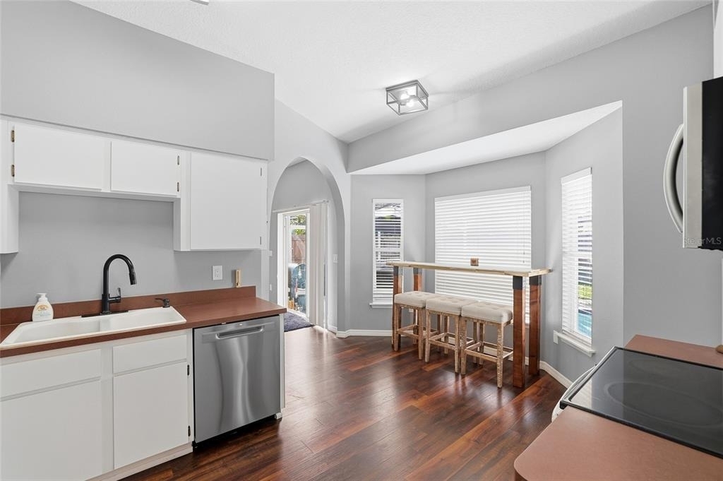 11235 Clayridge Drive - Photo 18