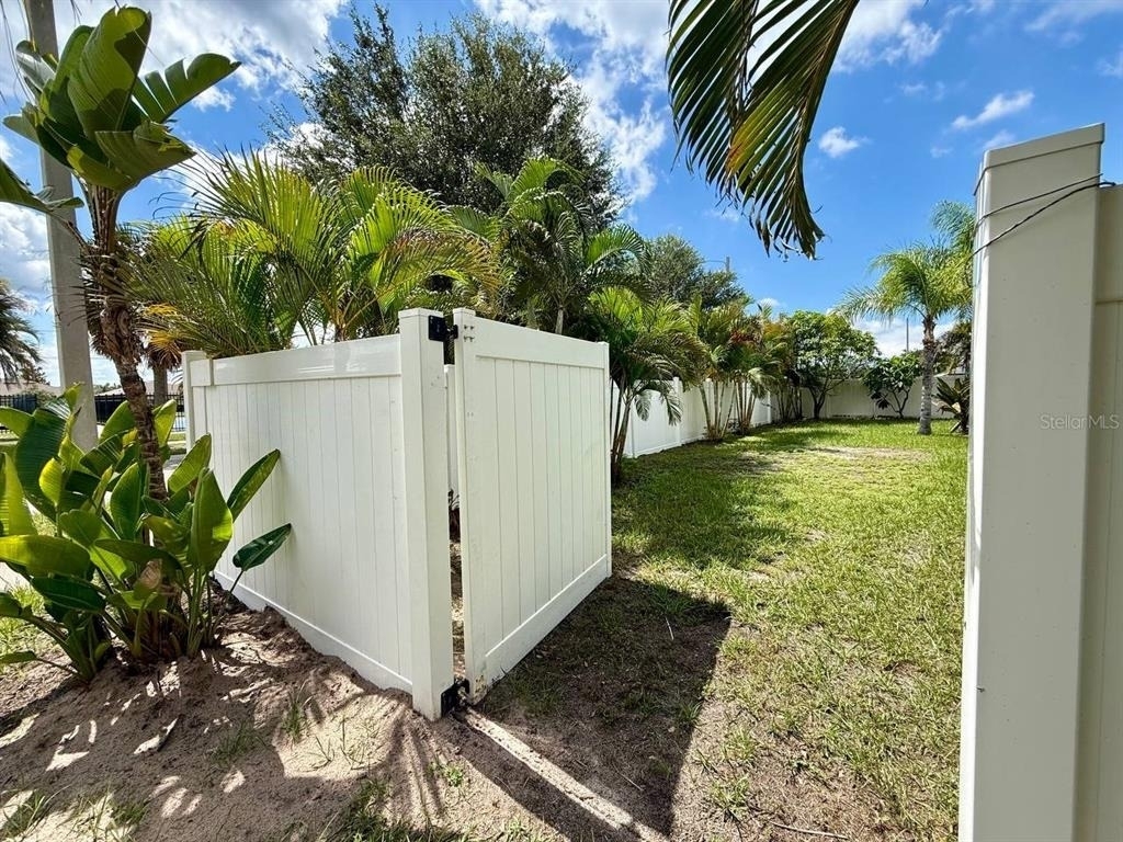 1914 Peaceful Palm Street - Photo 47