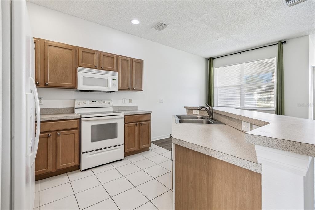 571 Shoreham Court Ne - Photo 25