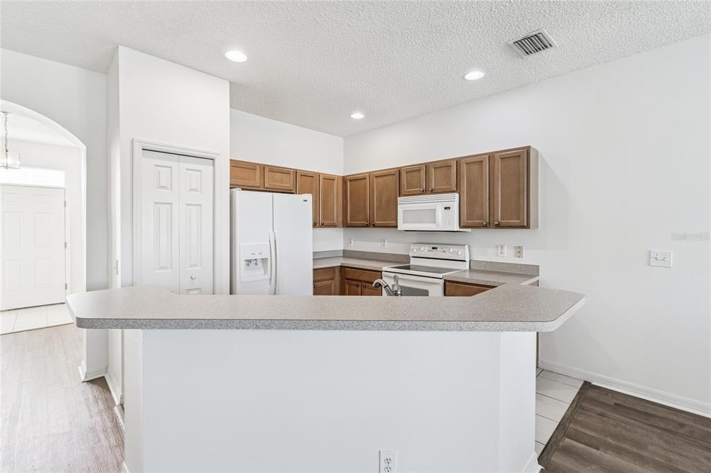 571 Shoreham Court Ne - Photo 24