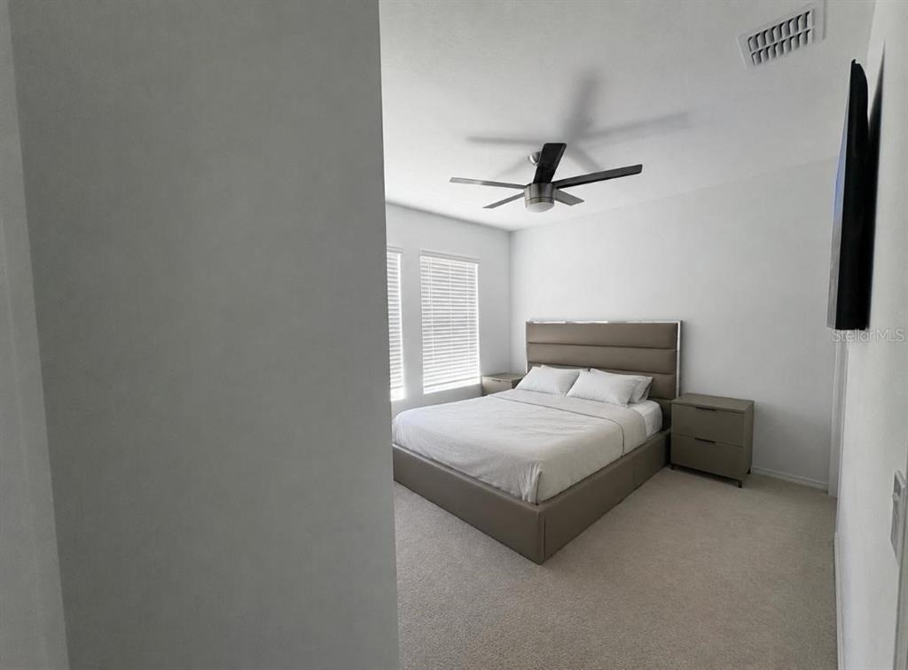 4913 Bluebell Court - Photo 2