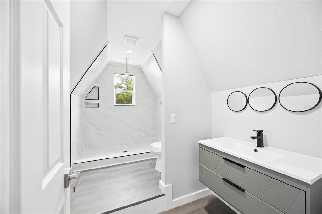 1326 East Avenue - Photo 18