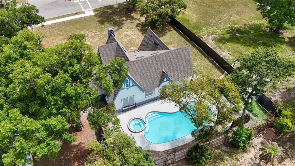 1326 East Avenue - Photo 32