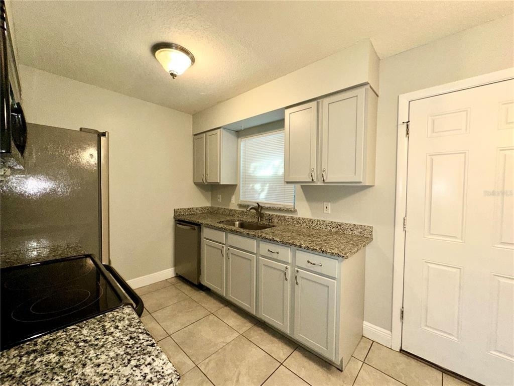 116 N College Street - Photo 6
