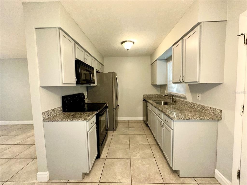 116 N College Street - Photo 4