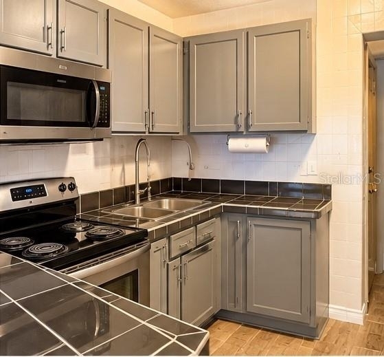 815 South Beach Street - Photo 2
