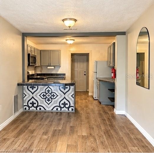 815 South Beach Street - Photo 1