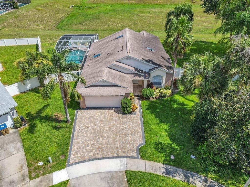 1510 Chapman Oak Court - Photo 2