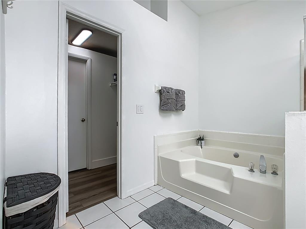 1510 Chapman Oak Court - Photo 32