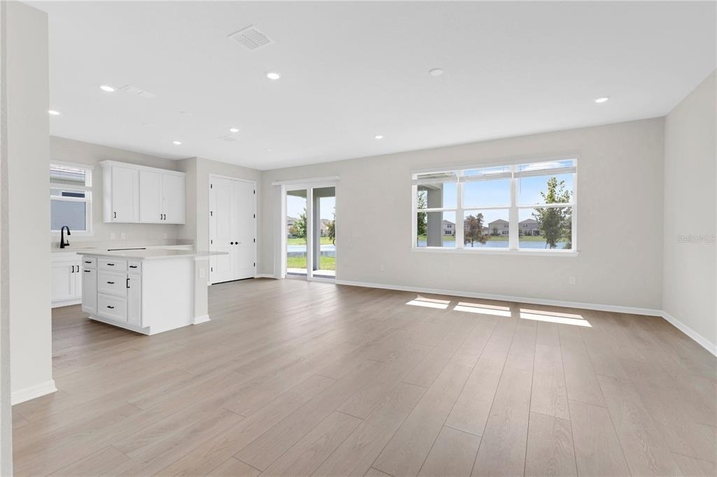 2644 Blowing Breeze Avenue - Photo 3