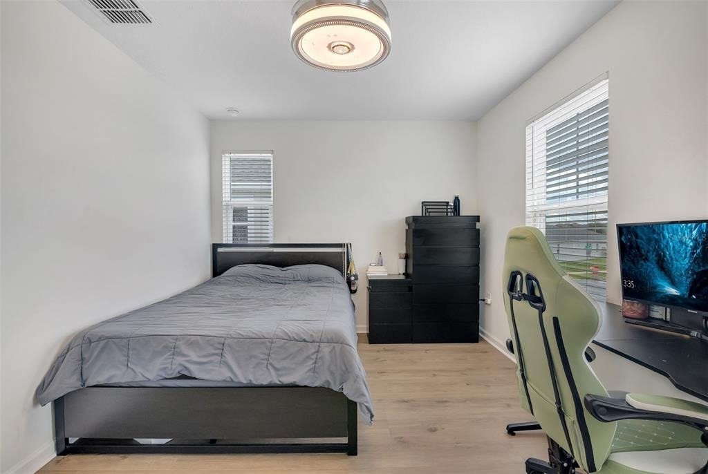 904 Griffon Avenue - Photo 46