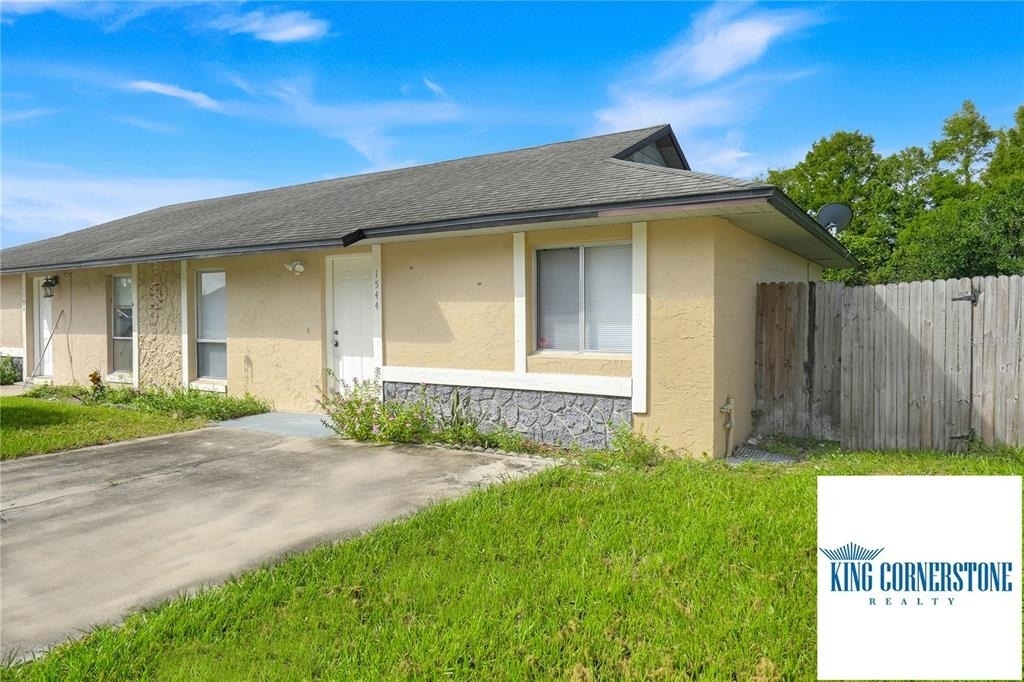 1544 Candlewyck Drive - Photo 3