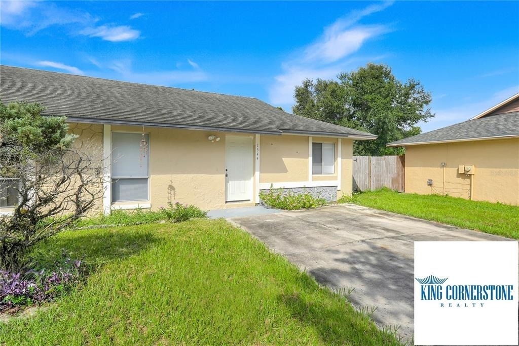 1544 Candlewyck Drive - Photo 2