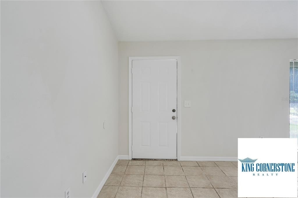 1544 Candlewyck Drive - Photo 4