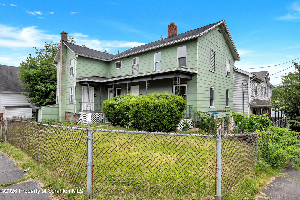 127 1/2 N Garfield Avenue - Photo 3