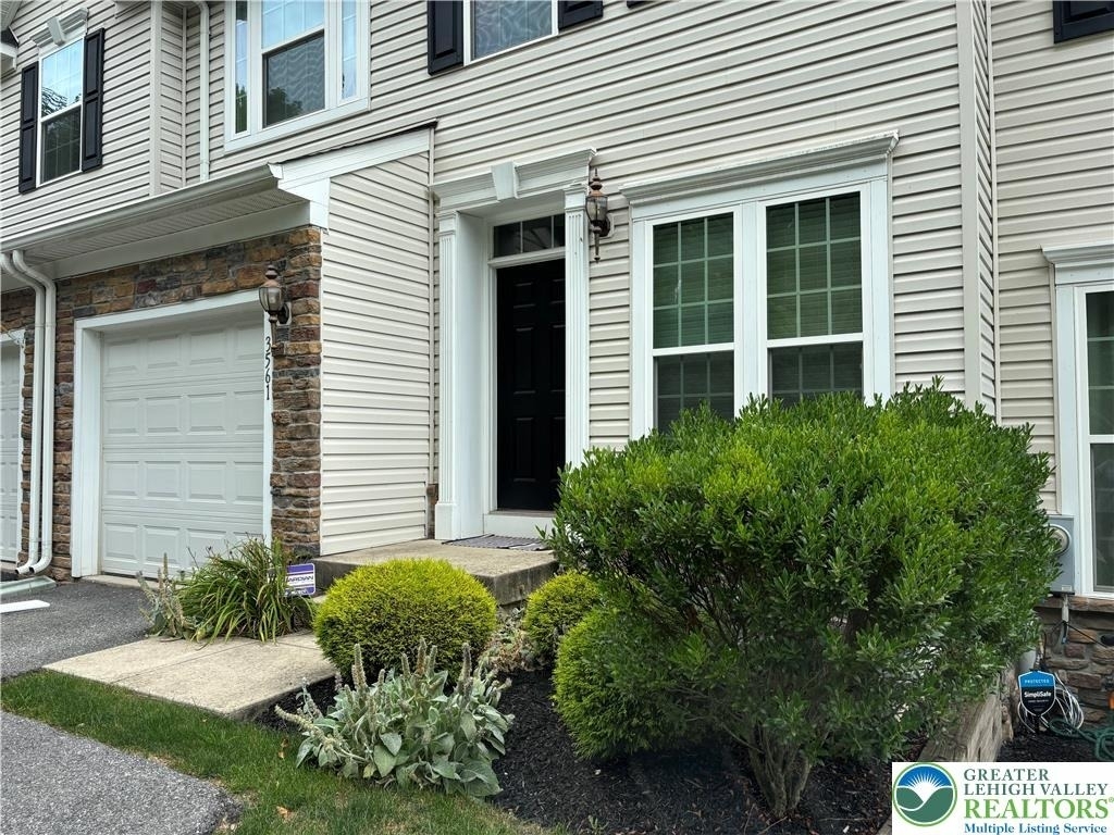 3561 Windsor Court - Photo 2