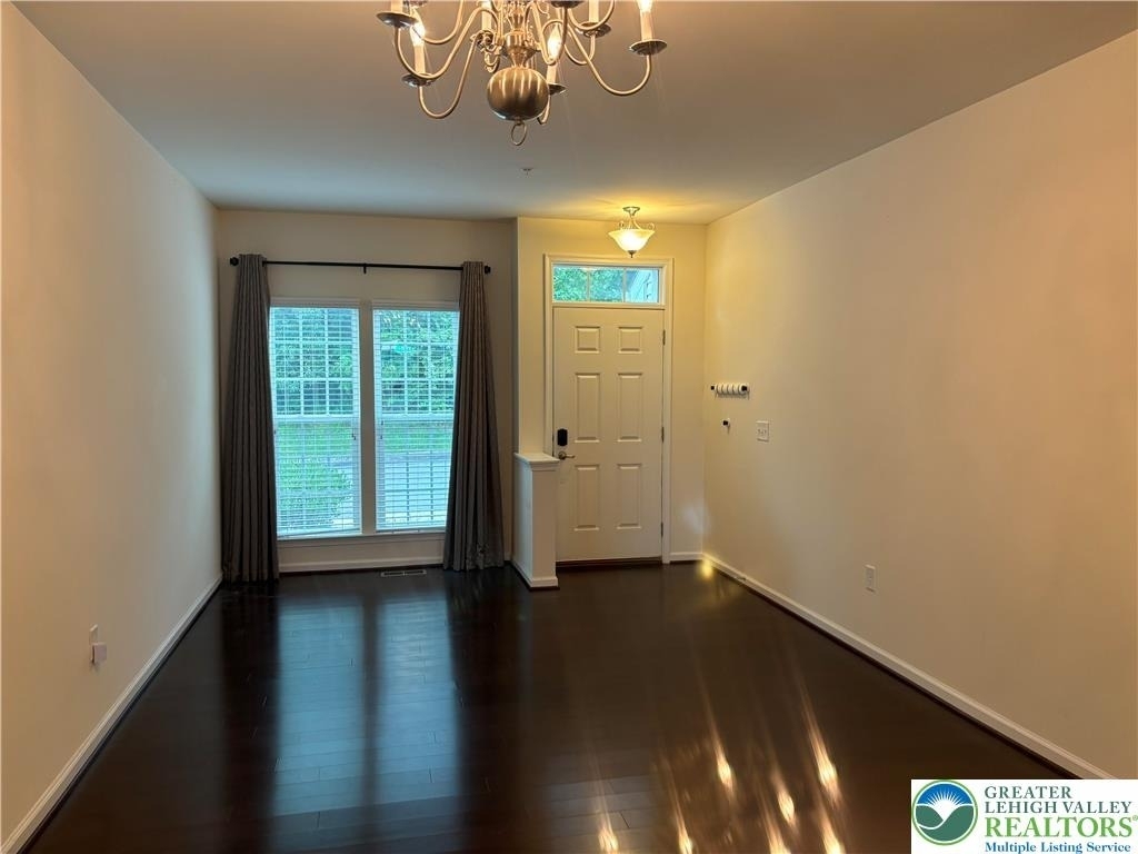 3561 Windsor Court - Photo 6