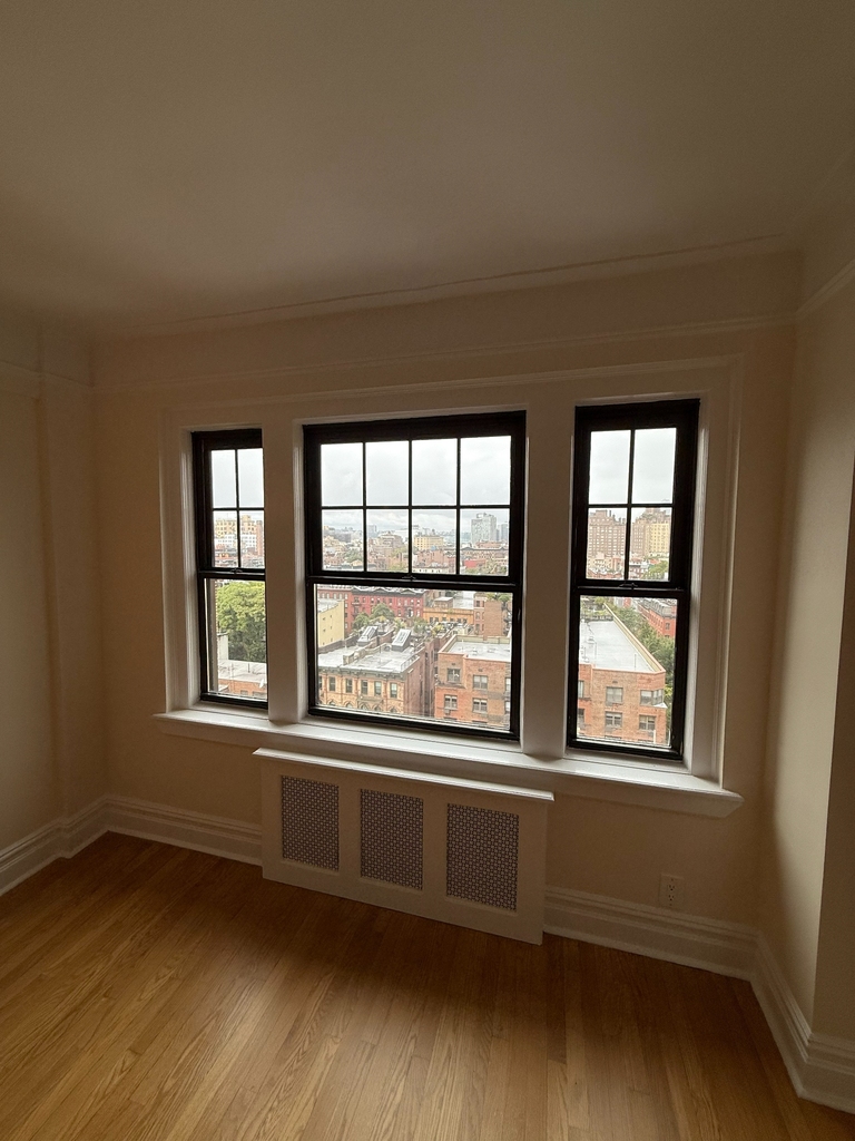 Christopher Street - Photo 2