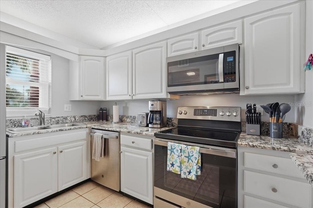 7540 Bay Island Drive S - Photo 11