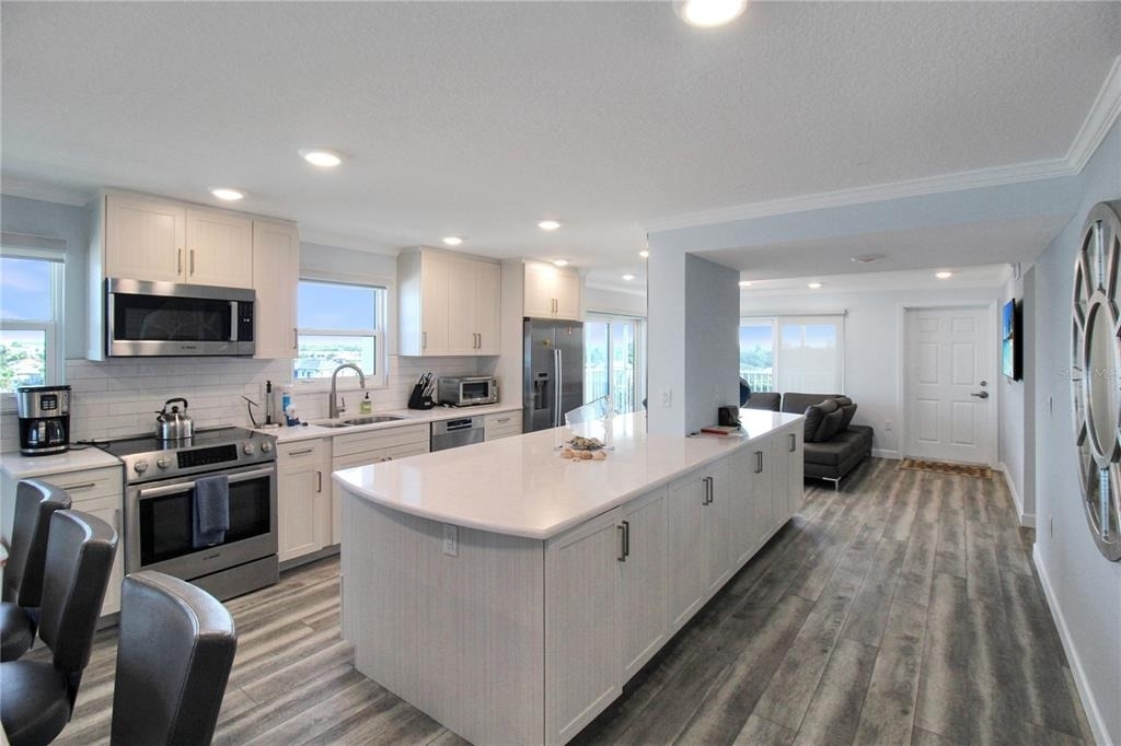 633 Alhambra Road - Photo 22