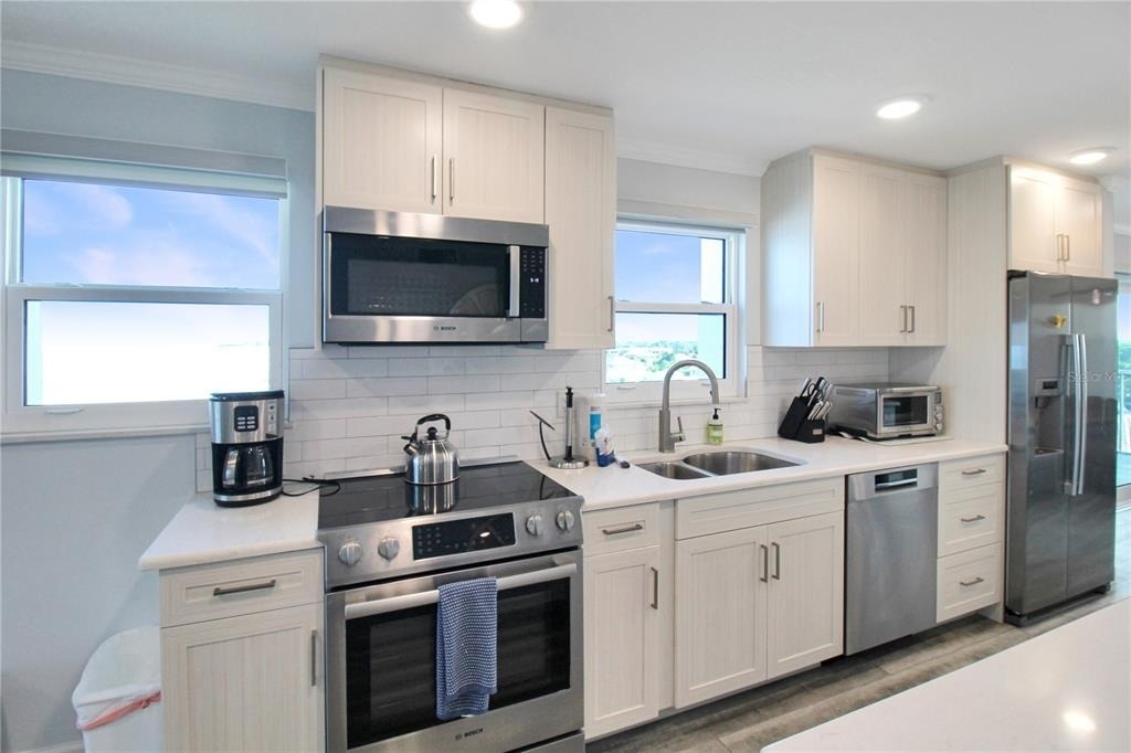 633 Alhambra Road - Photo 23