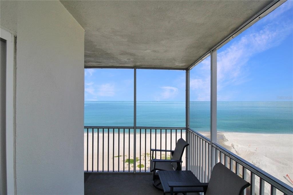 633 Alhambra Road - Photo 37