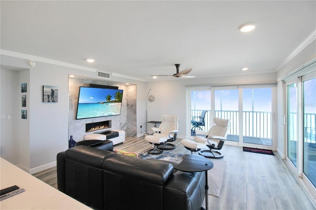 633 Alhambra Road - Photo 32