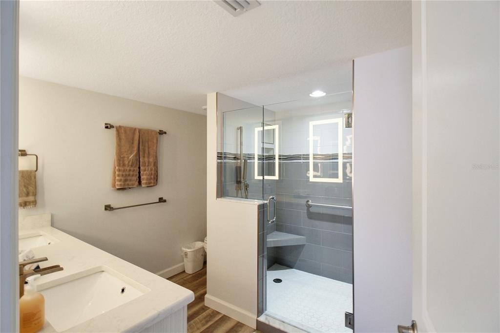 633 Alhambra Road - Photo 46