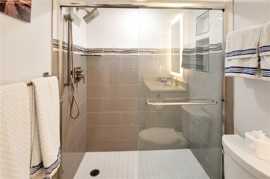 633 Alhambra Road - Photo 16