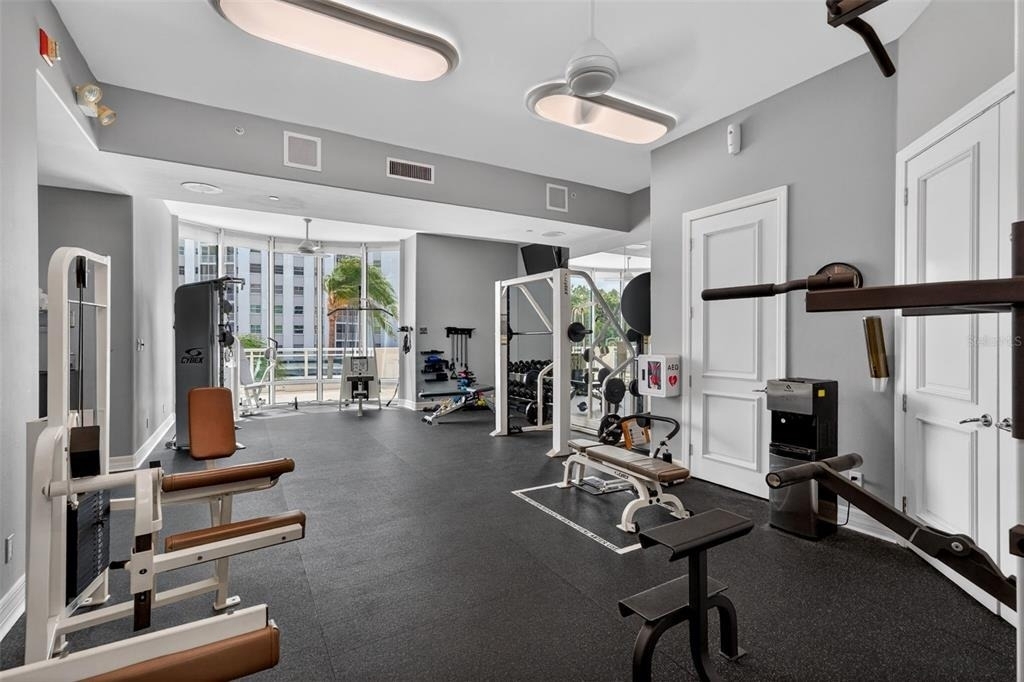 340 S Palm Ave - Photo 53