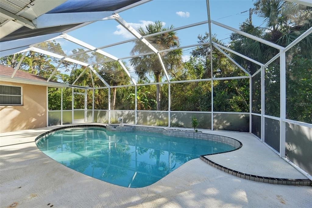 510 Border Street - Photo 2