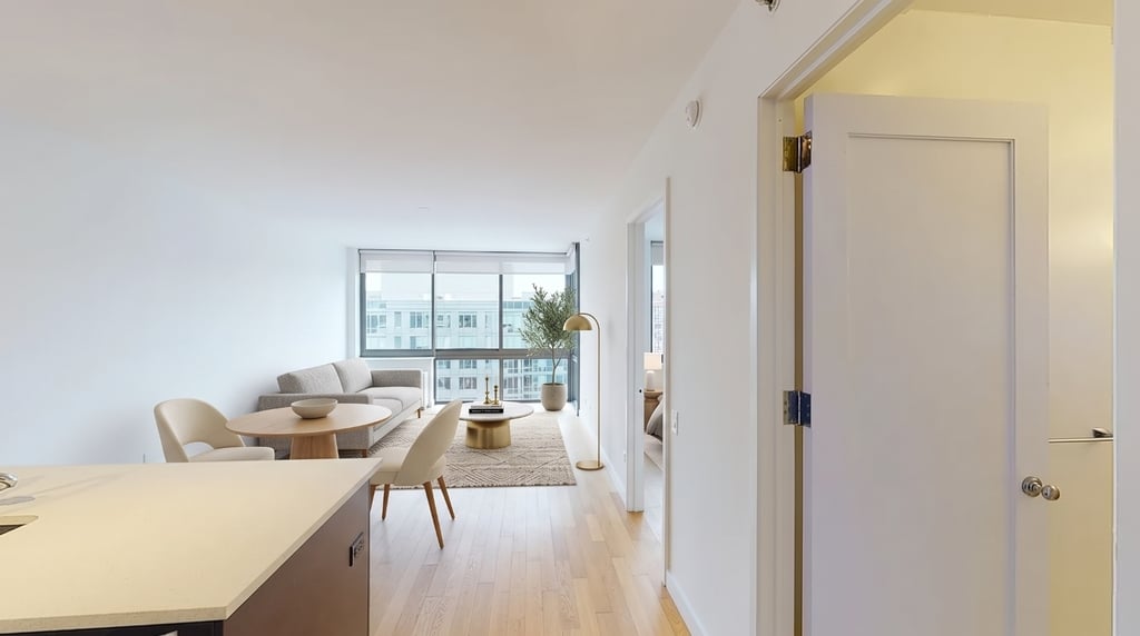 808 Columbus Avenue - Photo 4
