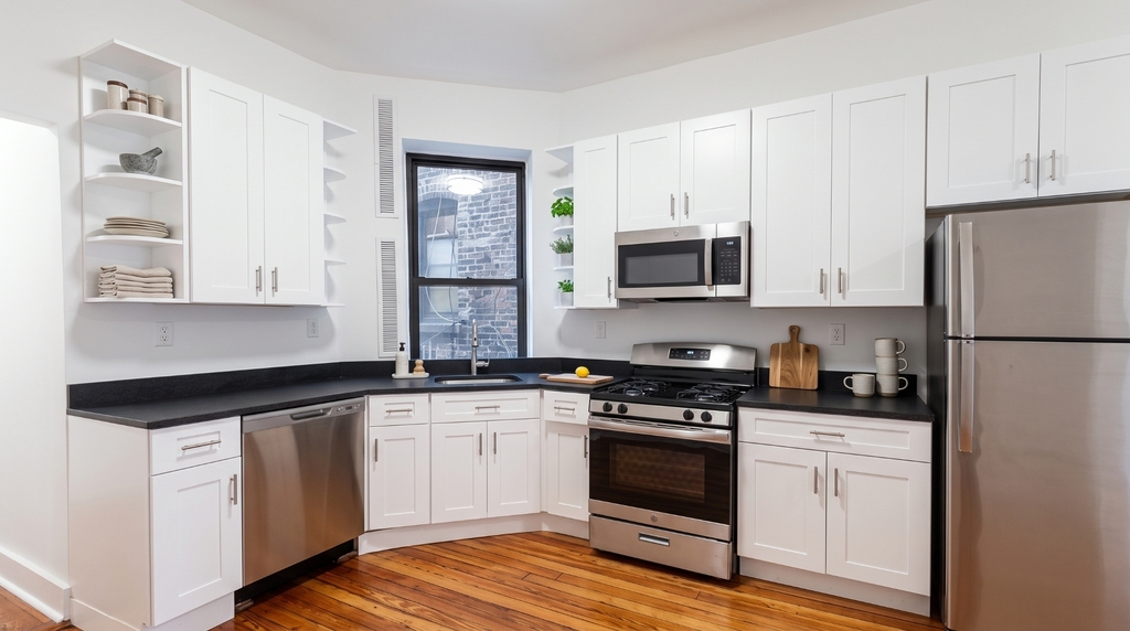 730 Amsterdam Avenue - Photo 5