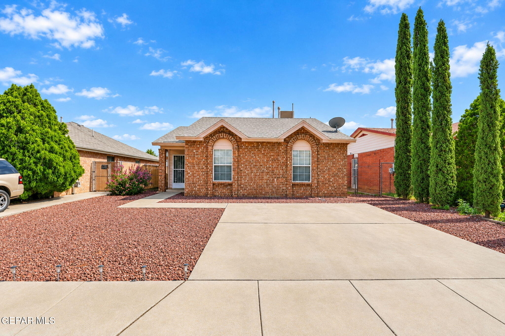 2236 Tierra Blanca Way - Photo 2