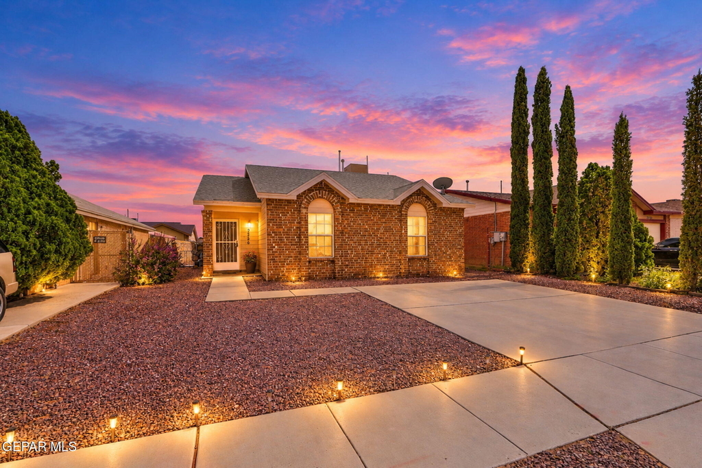 2236 Tierra Blanca Way - Photo 1