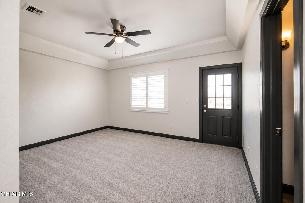 6036 Oleaster Drive - Photo 25