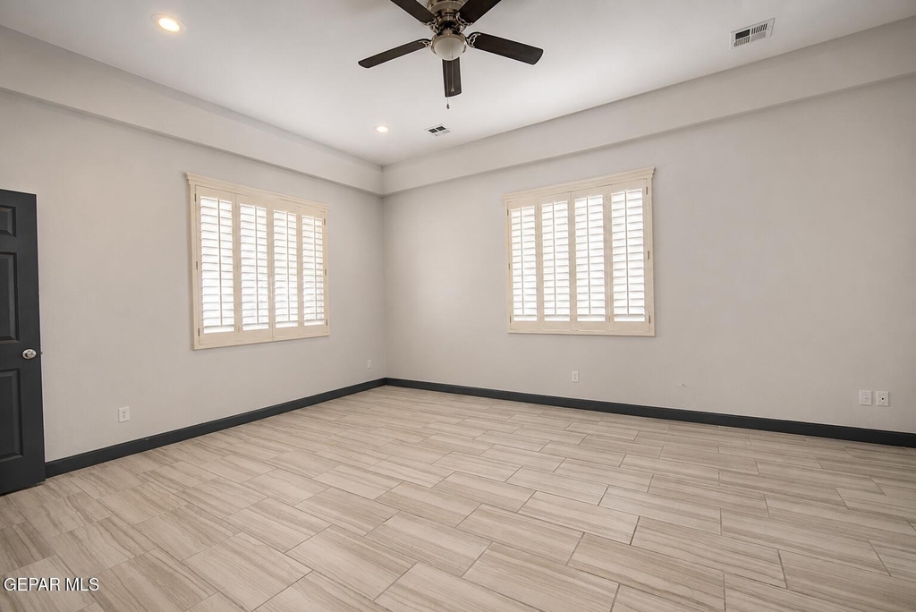 6036 Oleaster Drive - Photo 13