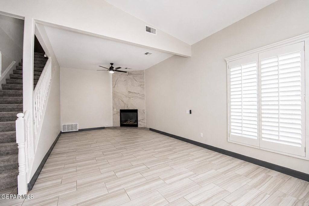 6036 Oleaster Drive - Photo 5