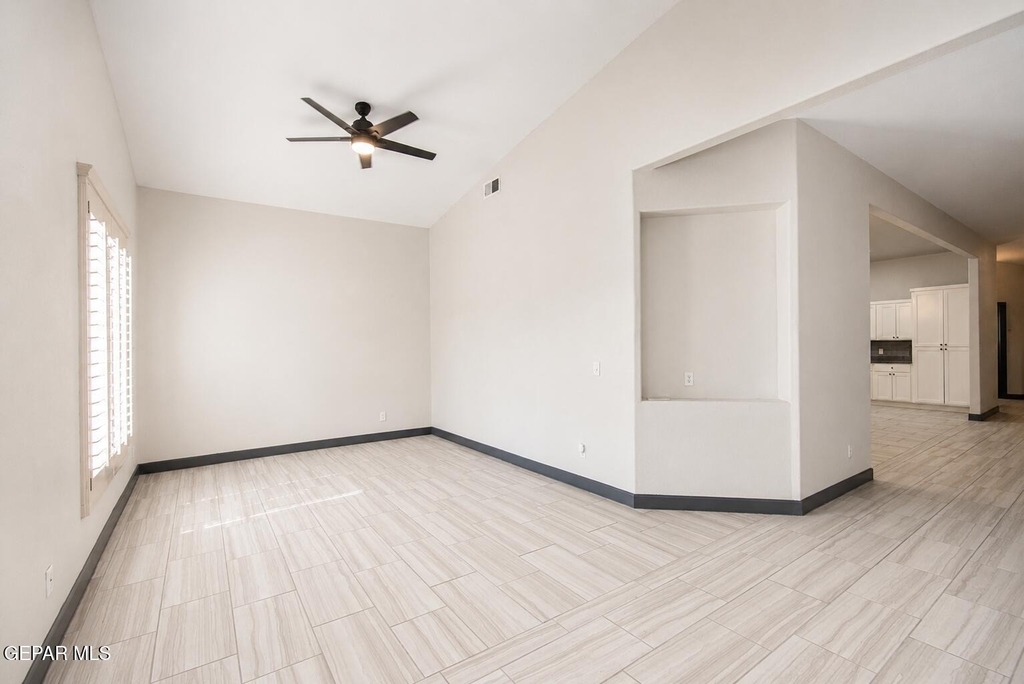 6036 Oleaster Drive - Photo 3