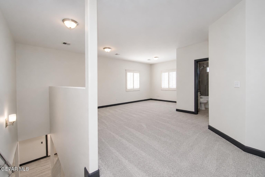 6036 Oleaster Drive - Photo 19